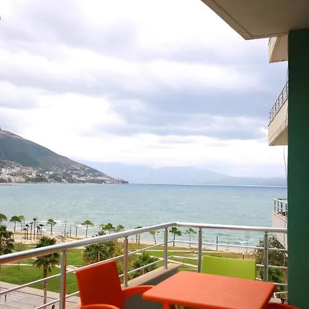 Promenade By Office Appartement Vlorë
